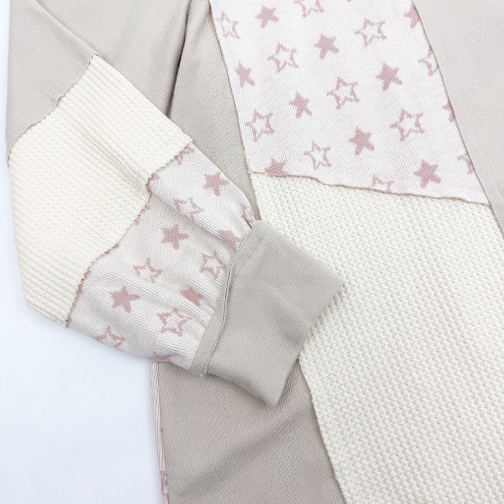 POL Oversized Patchwork Star Crewneck Pullover Lo… - image 6